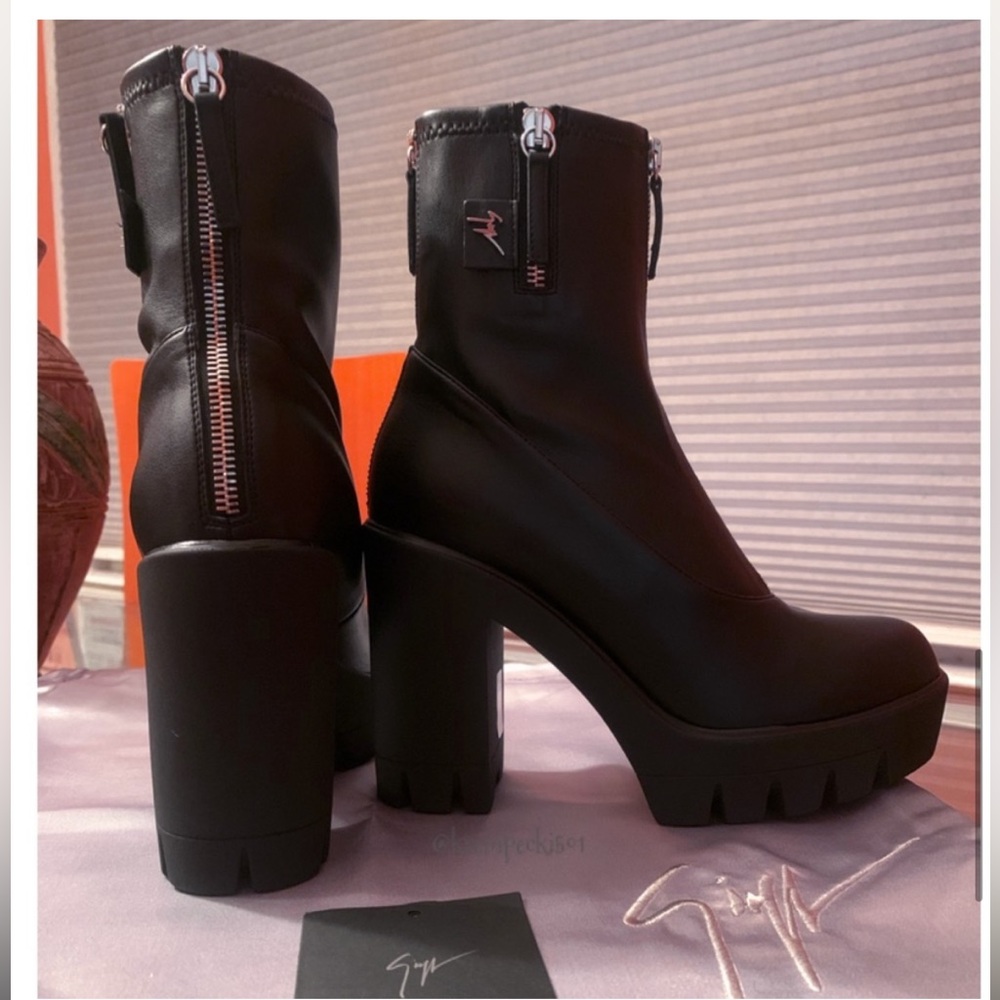 Same day ship! Giuseppe Zanotti Boots ⭐️ Brand New in Box - Picture 9 of 16